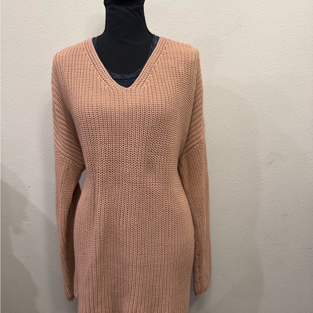 Jenni Kayne V-Neck Sweater in Soft Brown